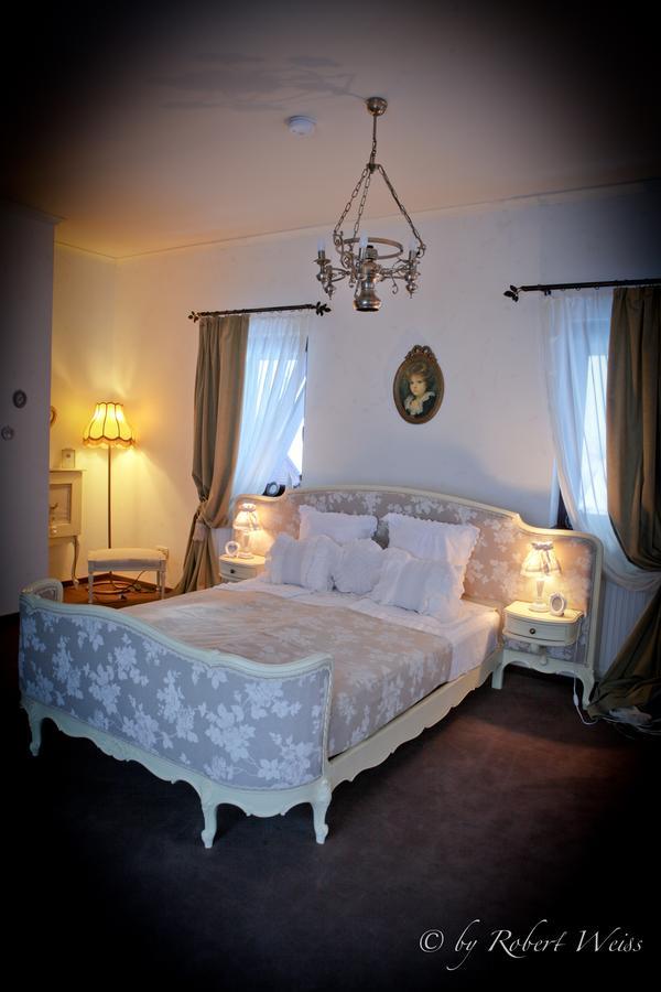 Pensiunea Vlahia Inn Moeciu De Sus Zimmer foto